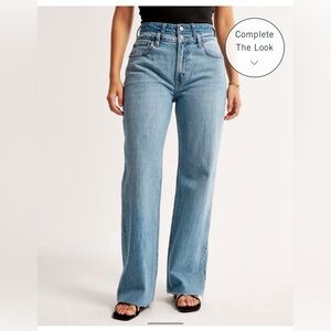 Abercrombie & Fitch Curve Love High Rise 90’s Relaxed Jean Medium Wash Size 24